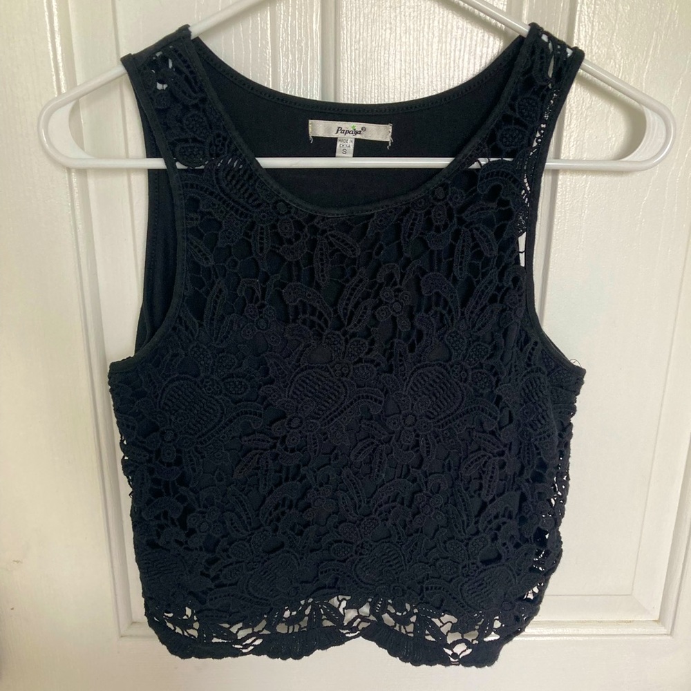 Black-lace crop tank top!